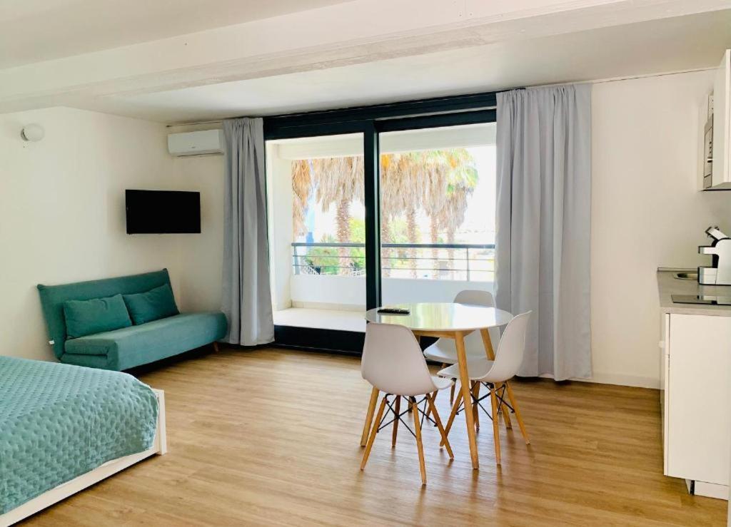 Casa Vacanza Acquamarina Porto Torres Exterior foto